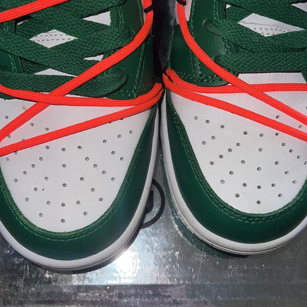 Offwhite Nike Dunks / Damaged Box - image 2